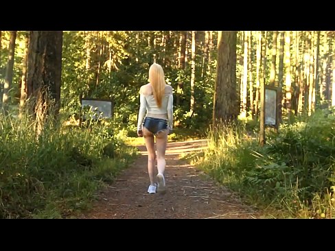 ❤️ Красива жена, която се движи бавно, а не голо видео Красиво порно в bg.shufflesex-com.ru